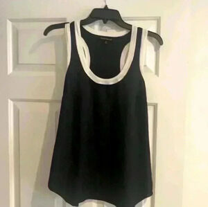 - 🌻BANANA REPUBLIC Racer back tank. Navy w/ white trim.